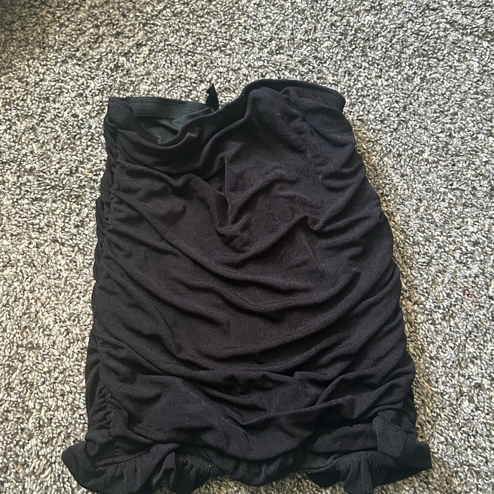 Elegant Black Ruched Skirt